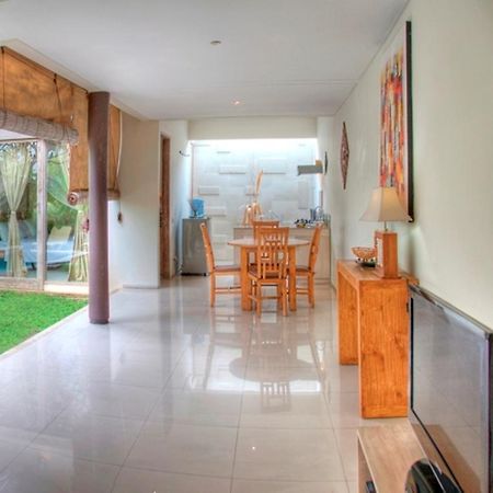 Villa Lestari Seminyak  Ruang foto
